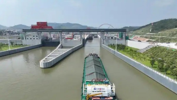 AI赋能江海联运 广西智慧水运大模型投入示范应用