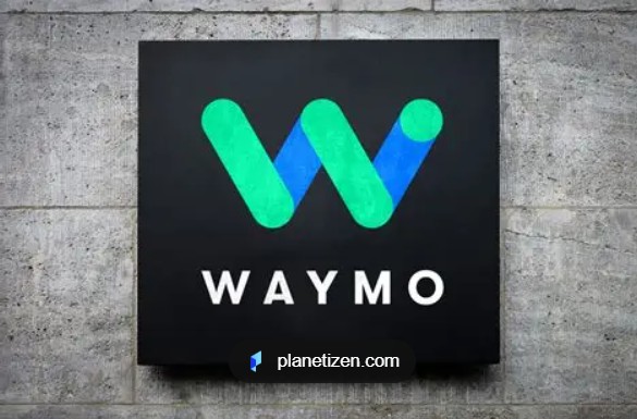 Waymo曝50起警方记录，Robotaxi规模化运营再遇安全考验