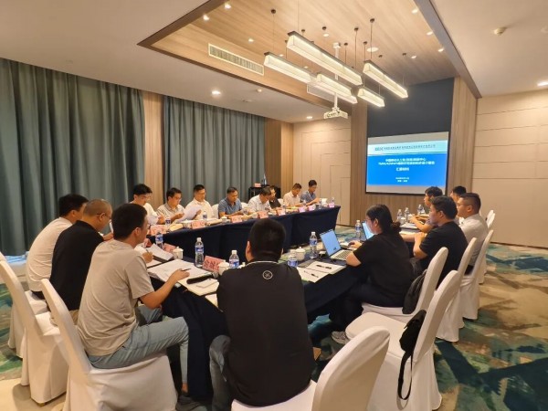 锚定6小时长时储能，淮南数据中心全钒液流电池项目初设评审落地