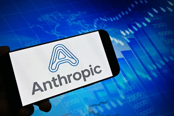 AI互动边界正在重构，Anthropic把用户对待模型的方式纳入使用规范